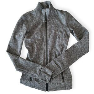 Lululemon • Define Jacket
Heathered Black